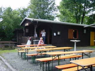 die Htte mit Terrasse