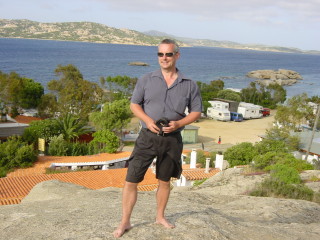 Bernd auf dem Felsen